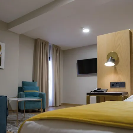 Hotel Zentral Mayoral 3*